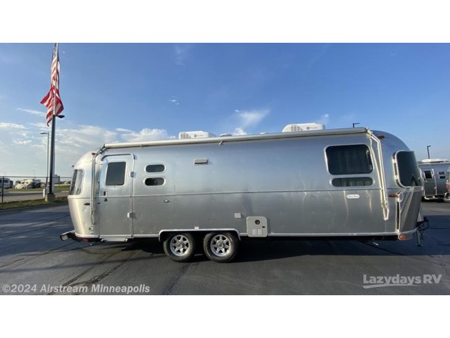 2024 Airstream Flying Cloud 27FB - New Travel Trailer For Sale by Airstream Minneapolis in Monticello, Minnesota