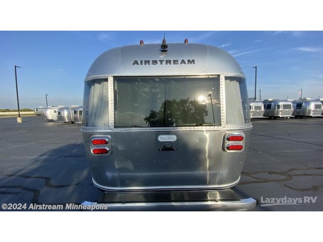 2024 Flying Cloud 27FB by Airstream from Airstream Minneapolis in Monticello, Minnesota