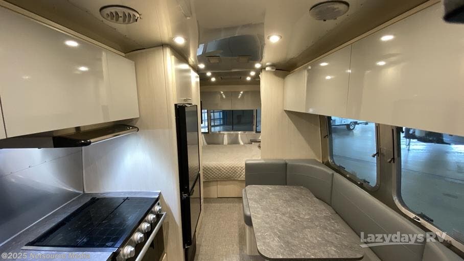 2022 Airstream Flying Cloud 23 FB RV for Sale in Monticello, MN 55362