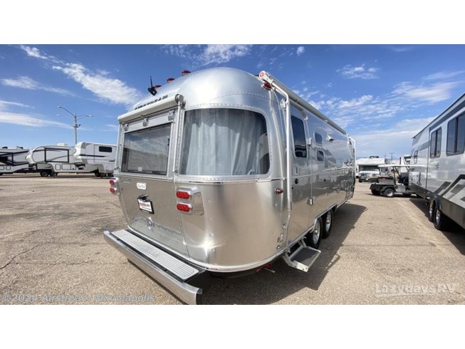 2024 Flying Cloud 25FB Twin by Airstream from Airstream Minneapolis in Monticello, Minnesota
