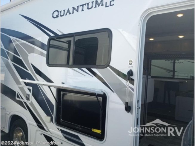 2022 Quantum LC LC27 by Thor Motor Coach from Johnson RV Medford in Medford, Oregon