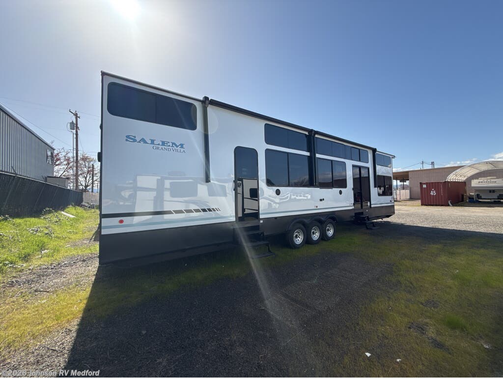 New 2025 Forest River Salem Grand Villa 44VIEW available in Medford, Oregon