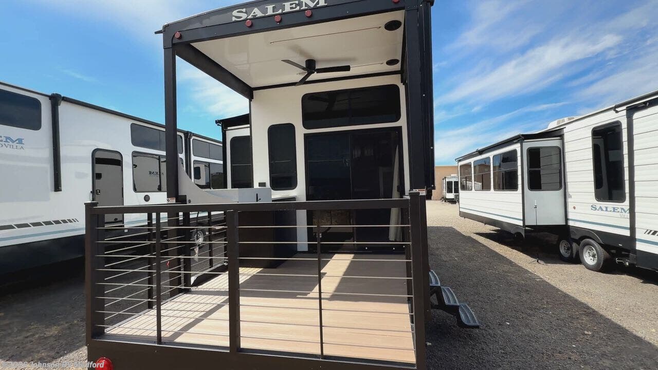 New 2025 Forest River Salem Villa 42VERANDA available in Medford, Oregon