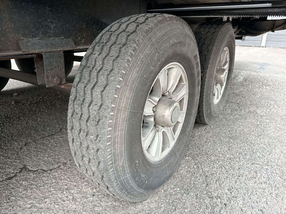 2017 Heartland Bighorn 3270RS - Used Fifth Wheel For Sale by Johnson RV Medford in Medford, Oregon