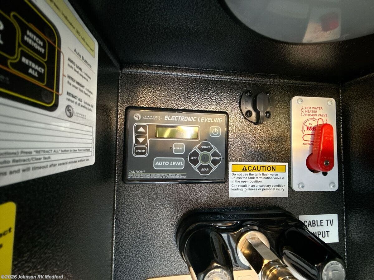 2026 Heartland Milestone 31RL - New Fifth Wheel For Sale by Johnson RV Medford in Medford, Oregon