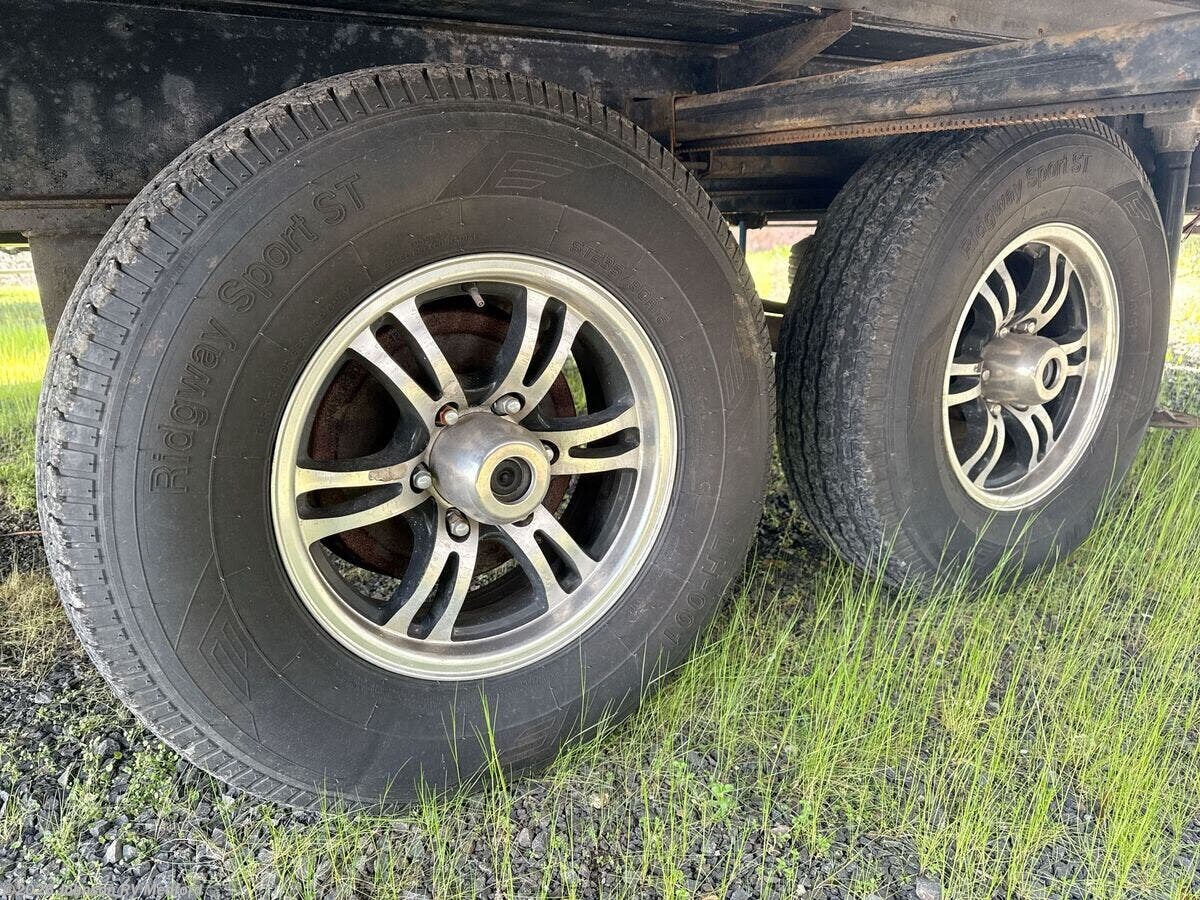 2019 Coachmen Chaparral Lite 30RLS - Used Fifth Wheel For Sale by Johnson RV Medford in Medford, Oregon