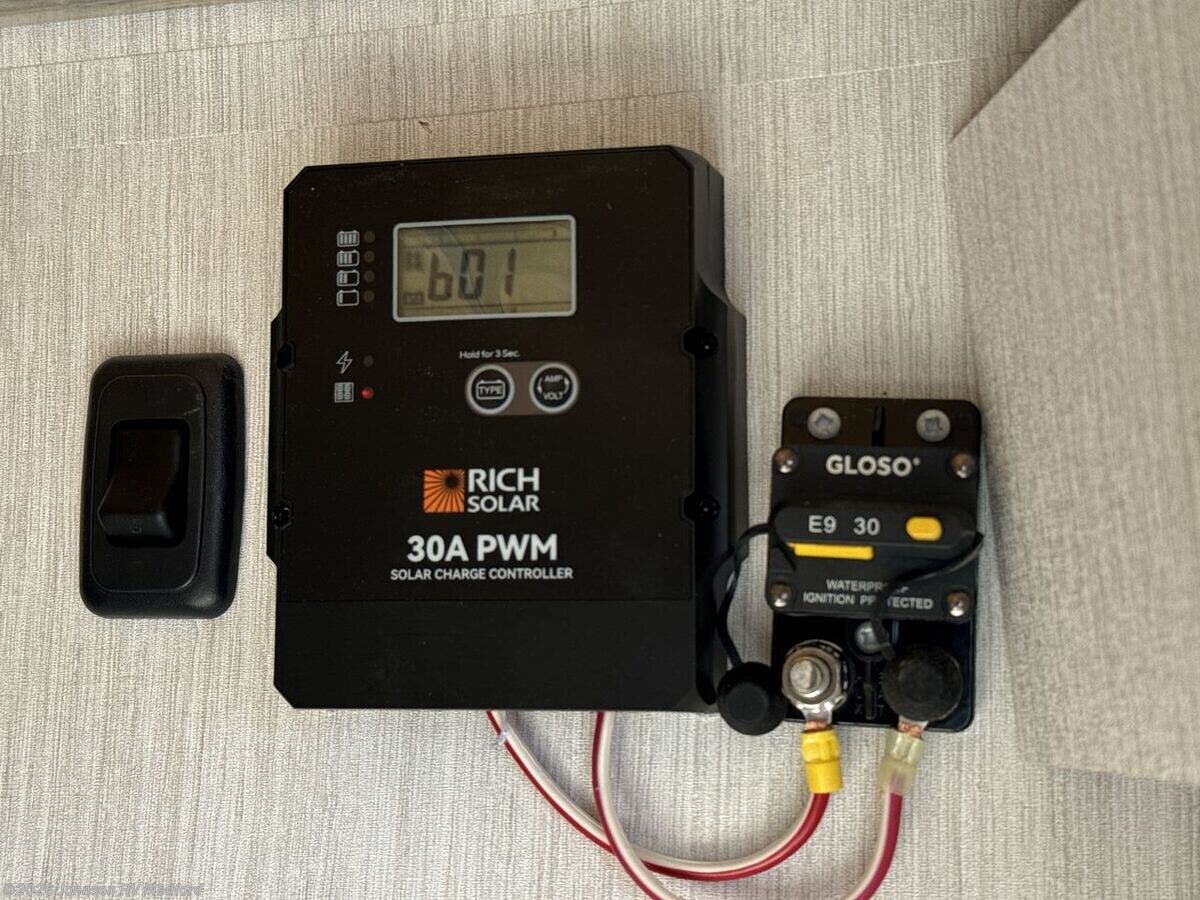 2026 Winnebago Micro Minnie 2000MRB - New Travel Trailer For Sale by Johnson RV Medford in Medford, Oregon