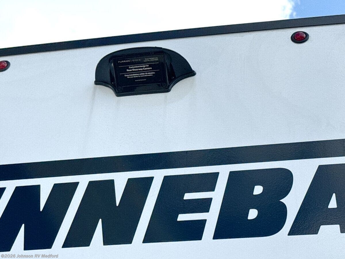 2026 Micro Minnie 2000MRB by Winnebago from Johnson RV Medford in Medford, Oregon