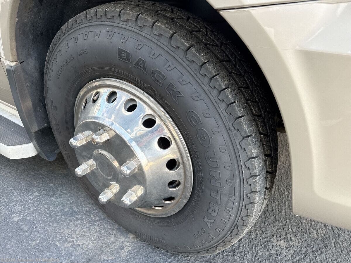 2015 Leisure Travel Unity Vans  24TB - Used Class B For Sale by Johnson RV Medford in Medford, Oregon