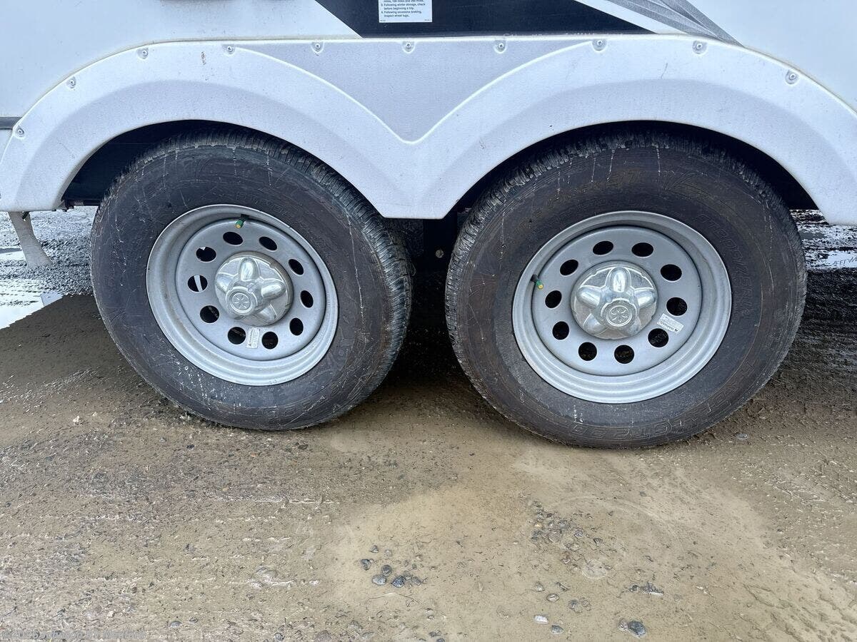 2023 Coachmen Freedom Express Select 22SE - Used Travel Trailer For Sale by Johnson RV Medford in Medford, Oregon