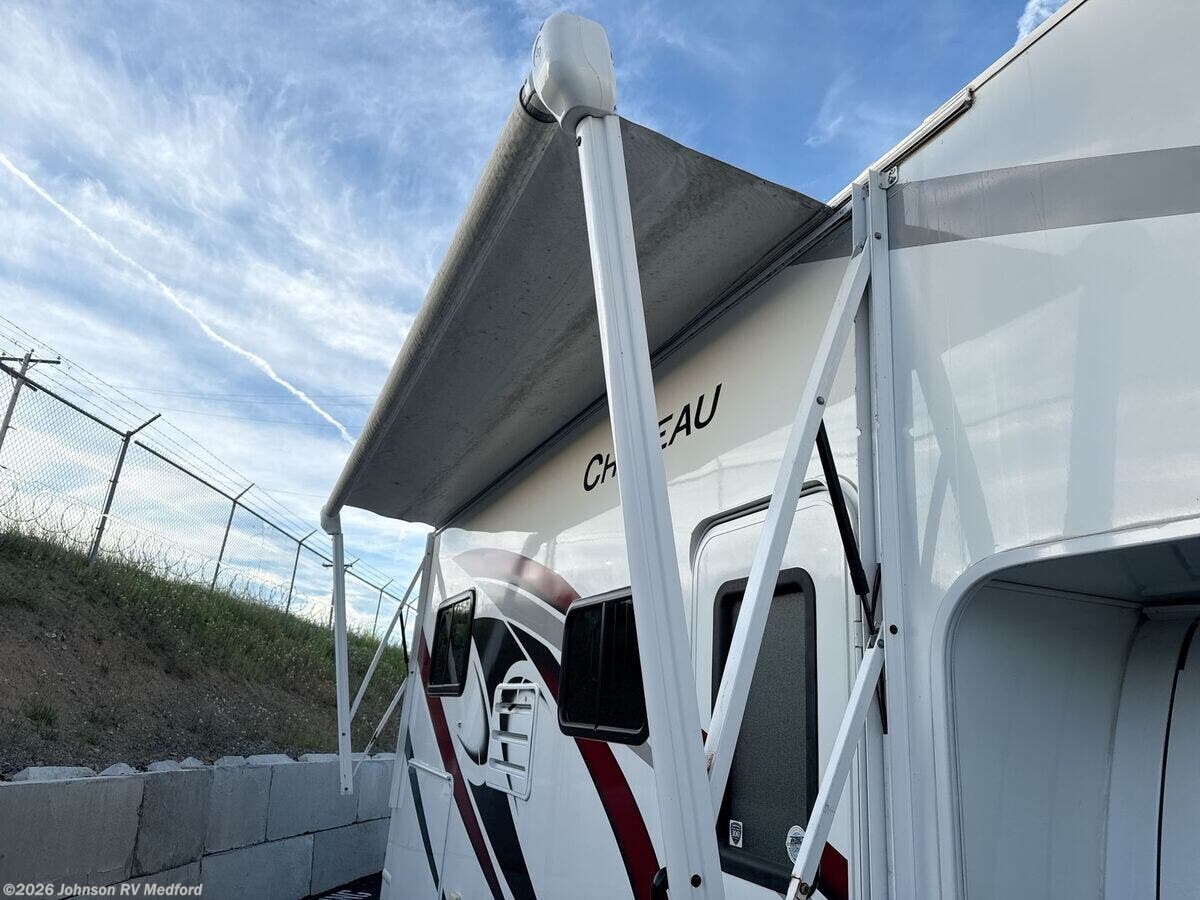 2022 Chateau 22E by Thor Motor Coach from Johnson RV Medford in Medford, Oregon