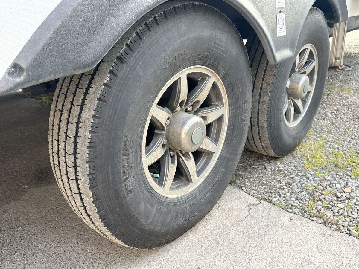 2021 Alliance RV Paradigm 340RL - Used Fifth Wheel For Sale by Johnson RV Medford in Medford, Oregon