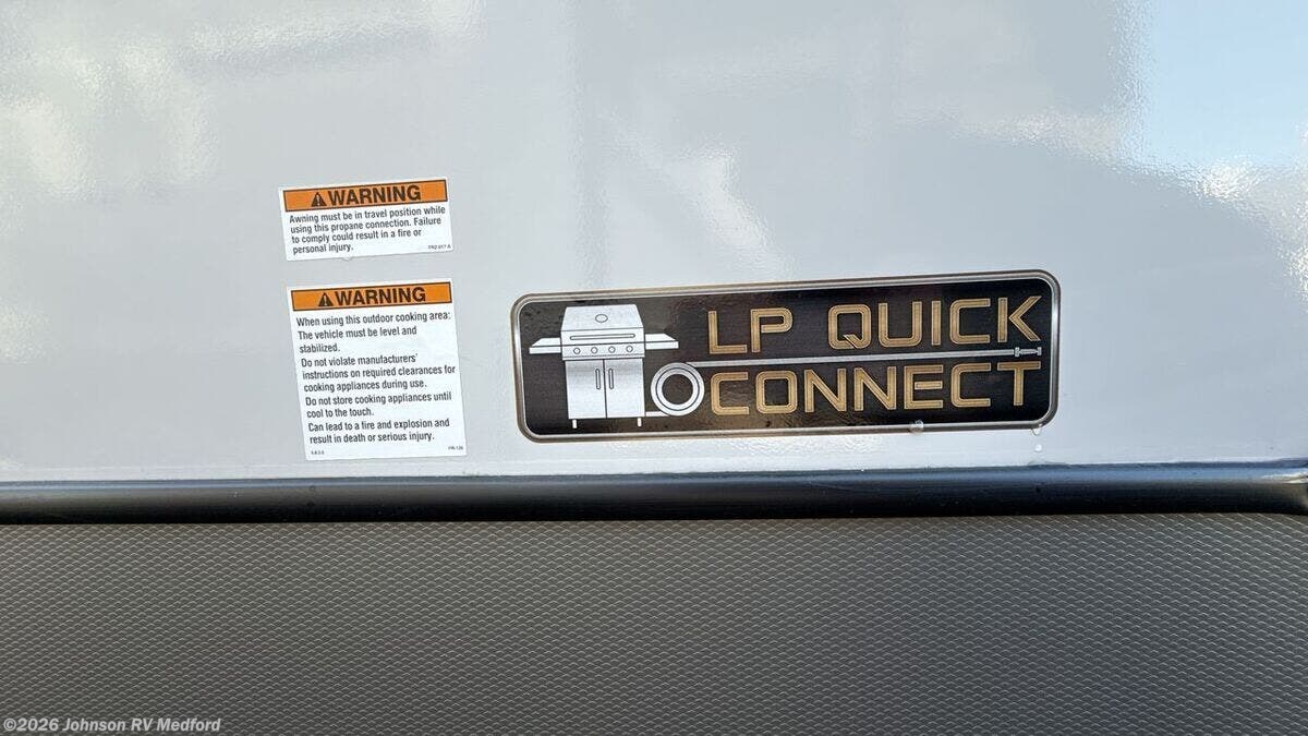 2026 Salem Hemisphere Hyper-Lyte 21RBHL by Forest River from Johnson RV Medford in Medford, Oregon