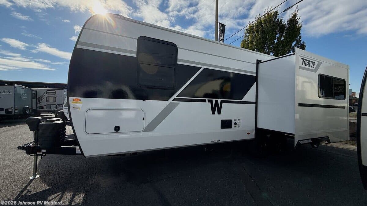 New 2026 Winnebago Thrive 25RLS available in Medford, Oregon