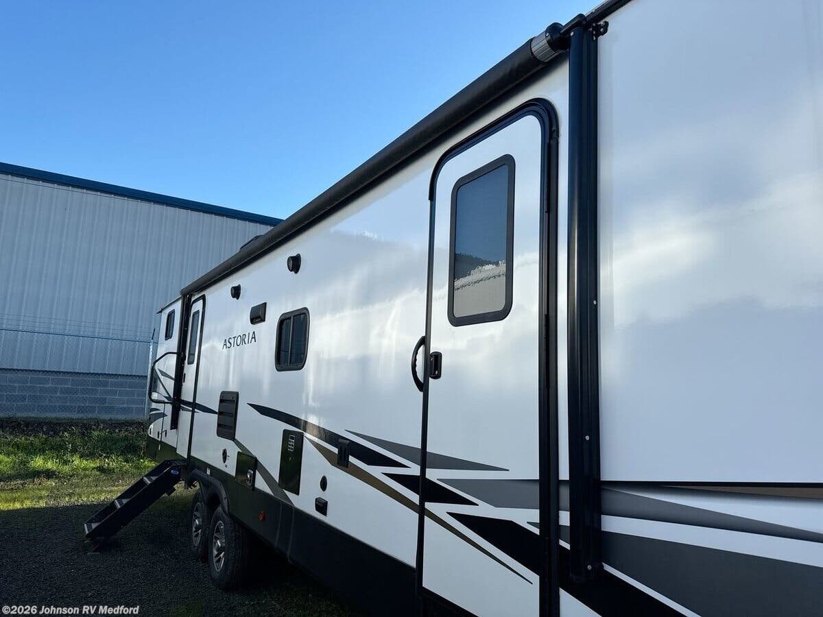 Used 2022 Dutchmen Astoria 3203BH available in Medford, Oregon
