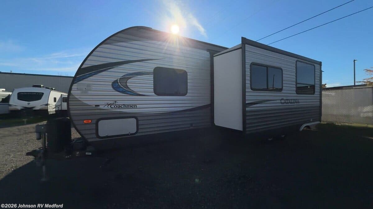 2018 Catalina SBX 321BHDSCK by Coachmen from Johnson RV Medford in Medford, Oregon