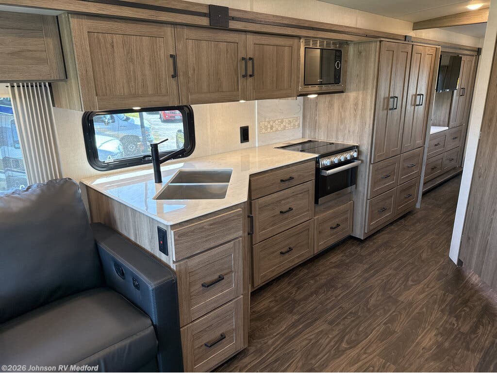 New 2025 Winnebago Sunstar 34R available in Medford, Oregon