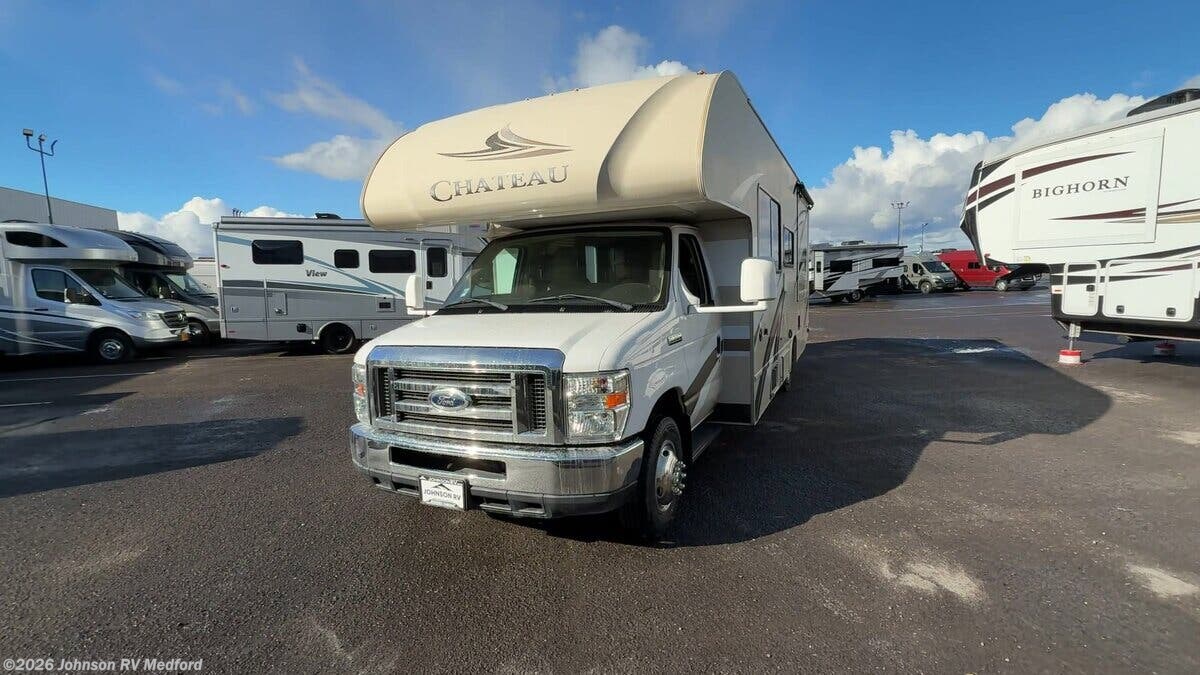 2020 Chateau 26B by Thor Motor Coach from Johnson RV Medford in Medford, Oregon