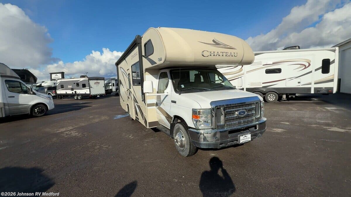 2020 Thor Motor Coach Chateau 26B - Used Class C For Sale by Johnson RV Medford in Medford, Oregon