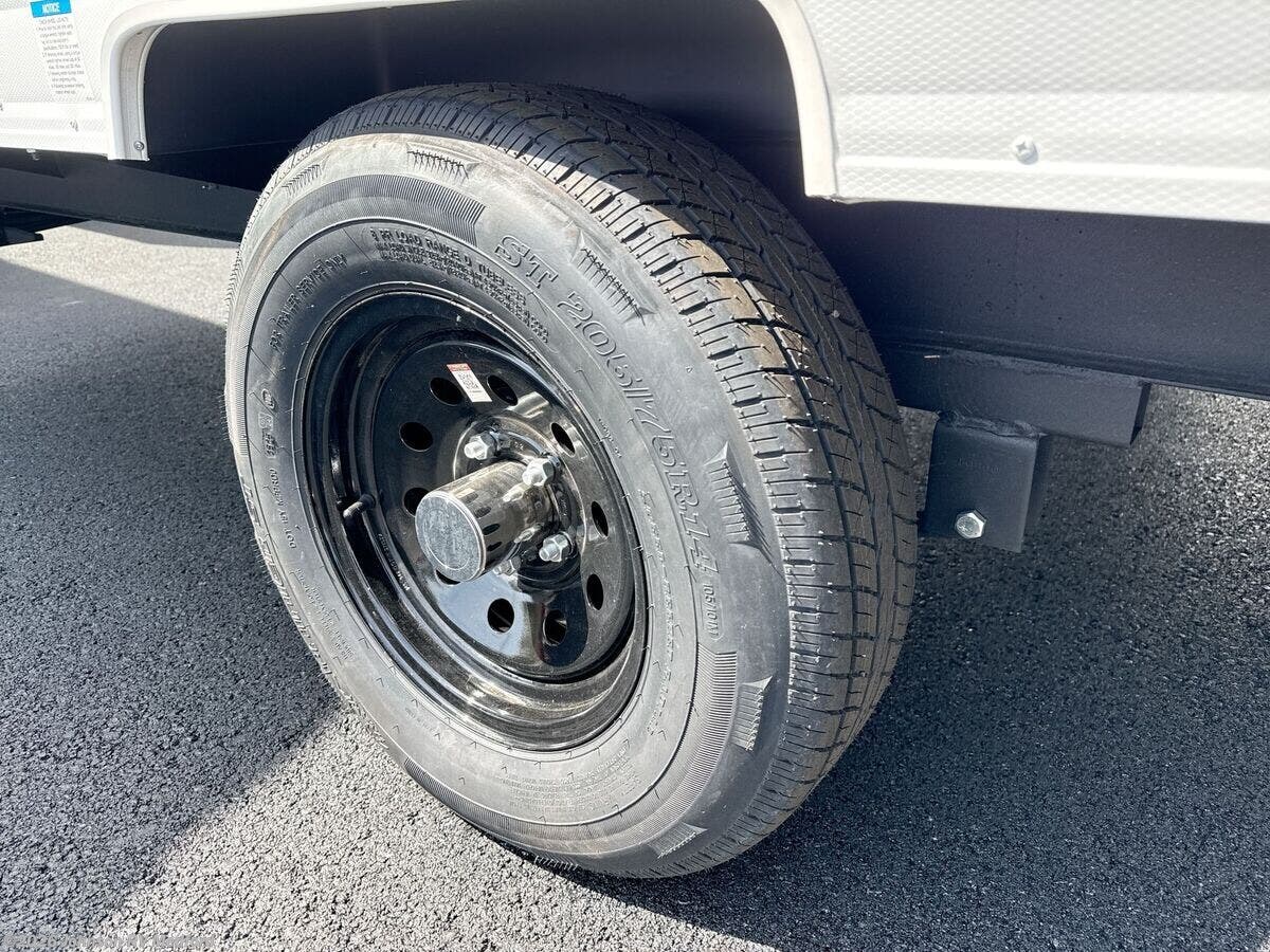 2026 Forest River Salem FSX Limited Edition Value 174DBLE - New Travel Trailer For Sale by Johnson RV Medford in Medford, Oregon