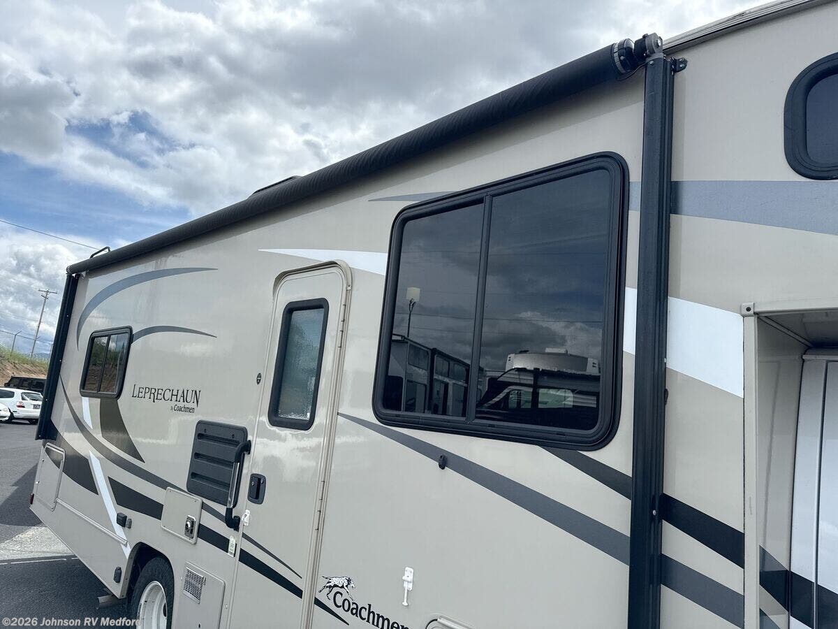 2021 Leprechaun 270QB by Coachmen from Johnson RV Medford in Medford, Oregon