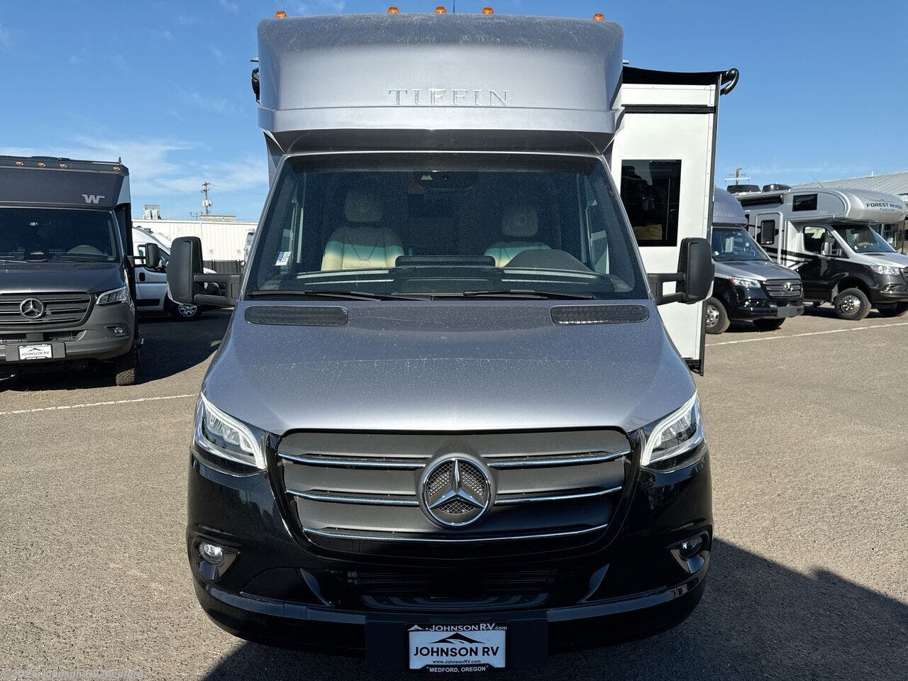New 2026 Tiffin Wayfarer 25LW available in Medford, Oregon