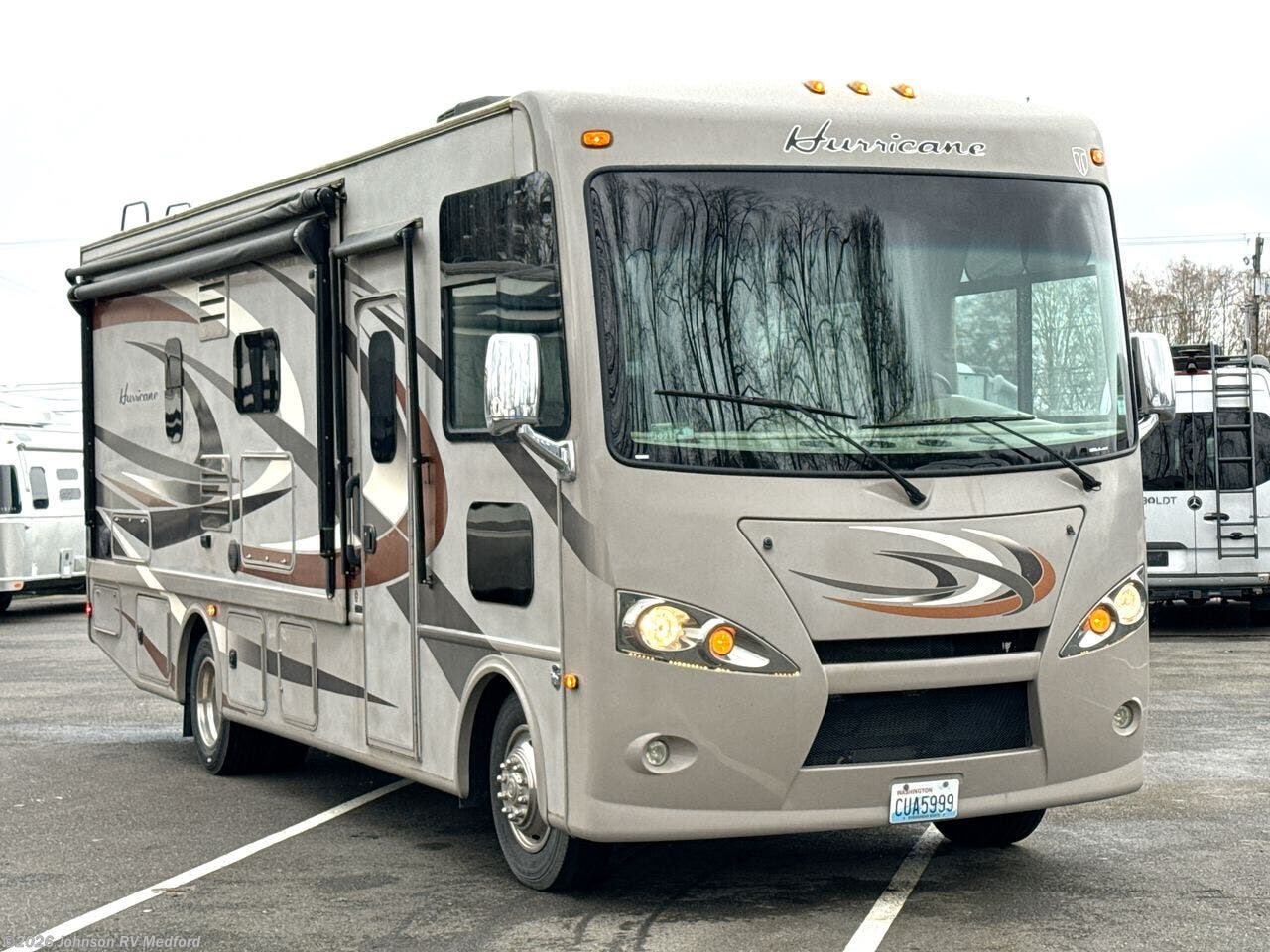 Used 2015 Thor Motor Coach Hurricane 27K available in Medford, Oregon