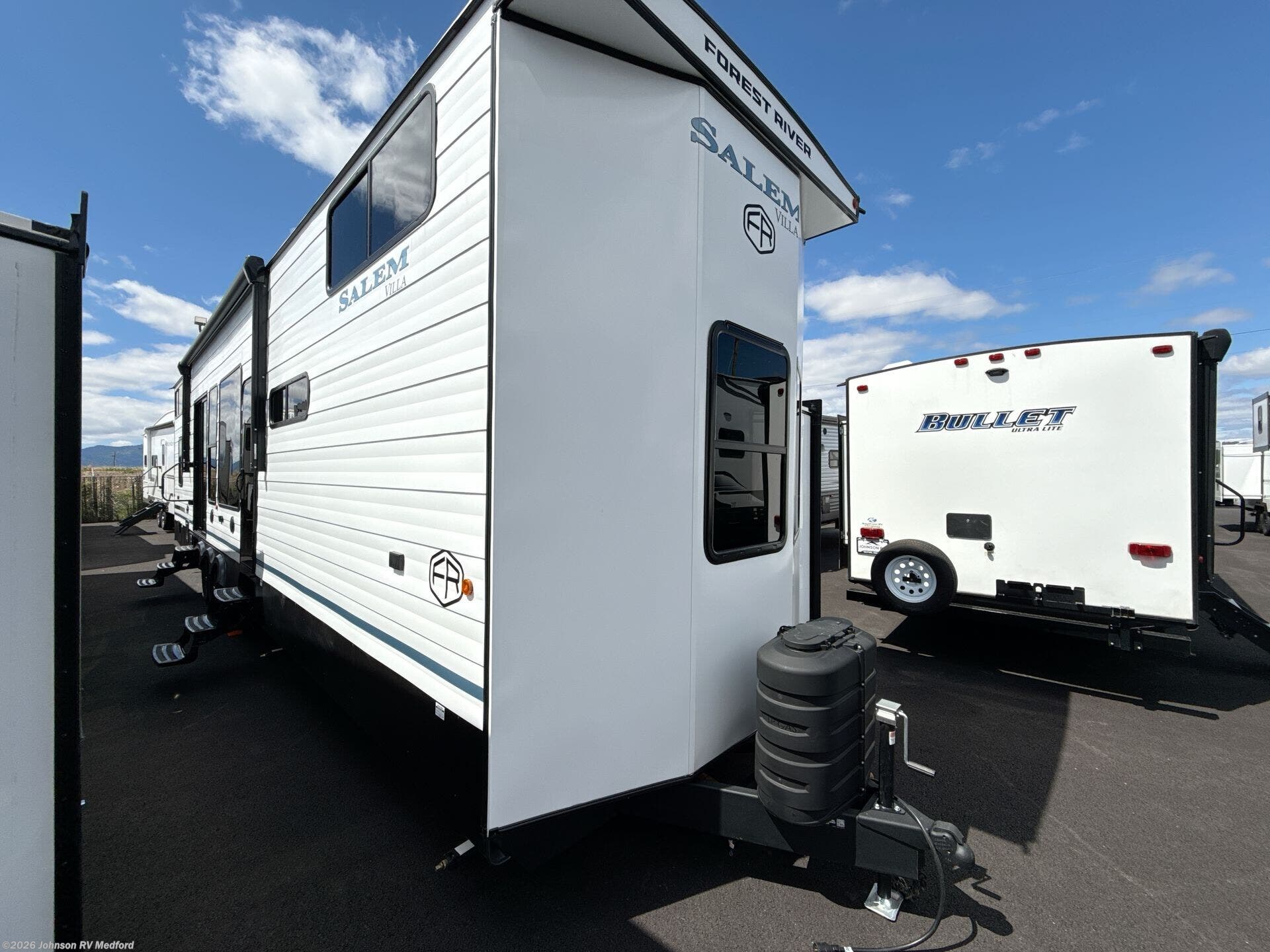 2026 Salem 40ZZZ by Forest River from Johnson RV Medford in Medford, Oregon