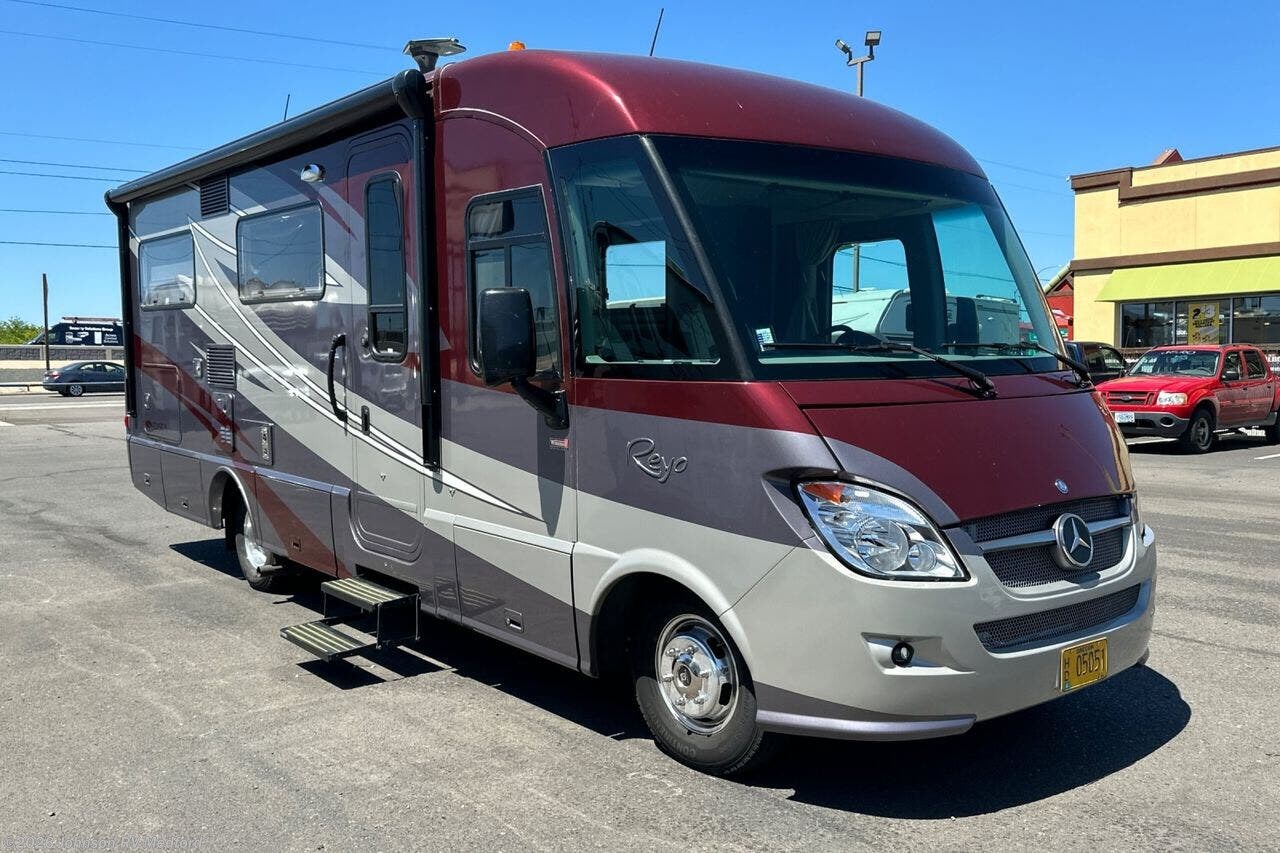 2014 Reyo 25P by Itasca from Johnson RV Medford in Medford, Oregon
