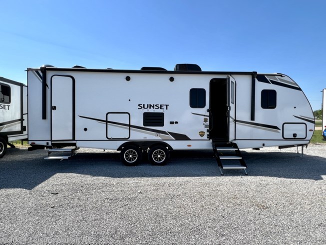 New 2022 CrossRoads Sunset Trail Super Lite SS272BH available in Enid, Oklahoma