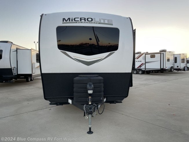 2024 Flagstaff Micro Lite 25FBLS by Forest River from Blue Compass RV Fort Wayne in Columbia City, Indiana