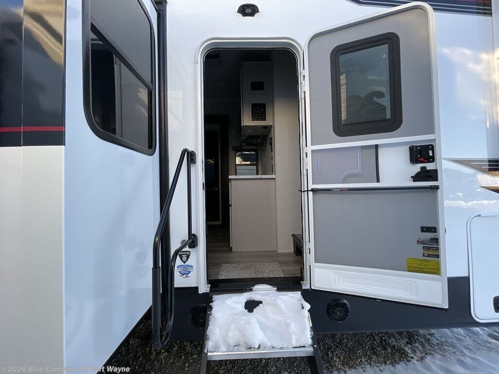 2026 Seismic 395 by Jayco from Blue Compass RV Fort Wayne in Columbia City, Indiana