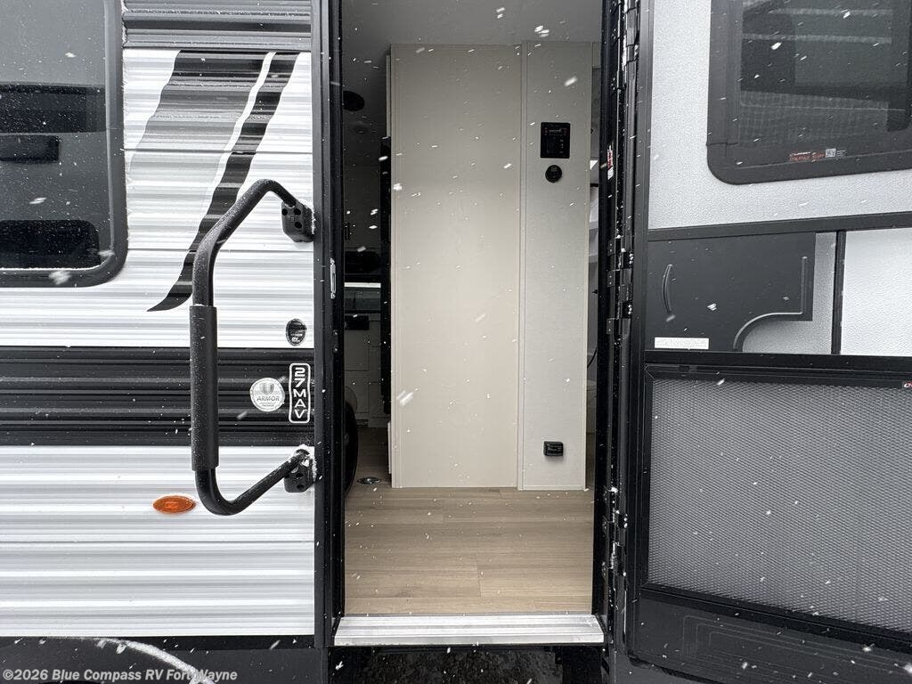 2026 Momentum MAV 27MAV by Grand Design from Blue Compass RV Fort Wayne in Columbia City, Indiana