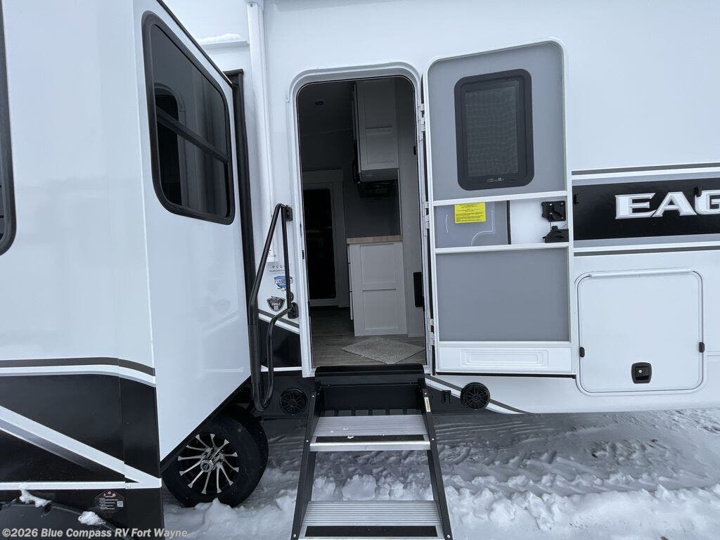 2026 Eagle HT 29RLC by Jayco from Blue Compass RV Fort Wayne in Columbia City, Indiana