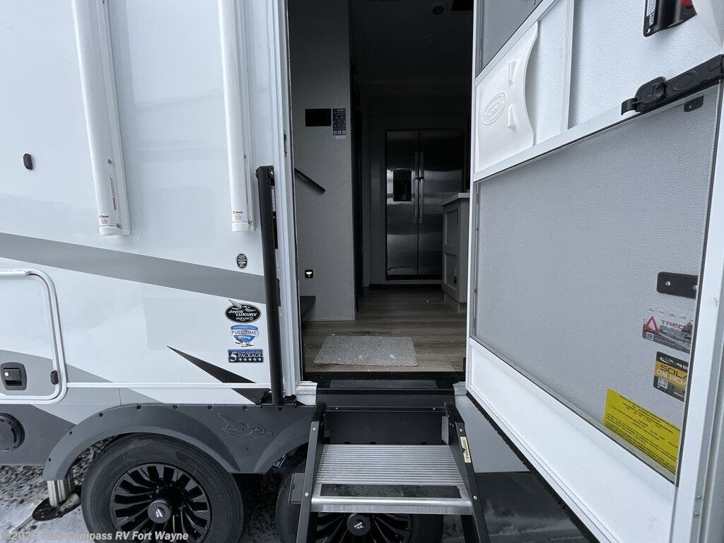2026 North Point 382FLRB by Jayco from Blue Compass RV Fort Wayne in Columbia City, Indiana