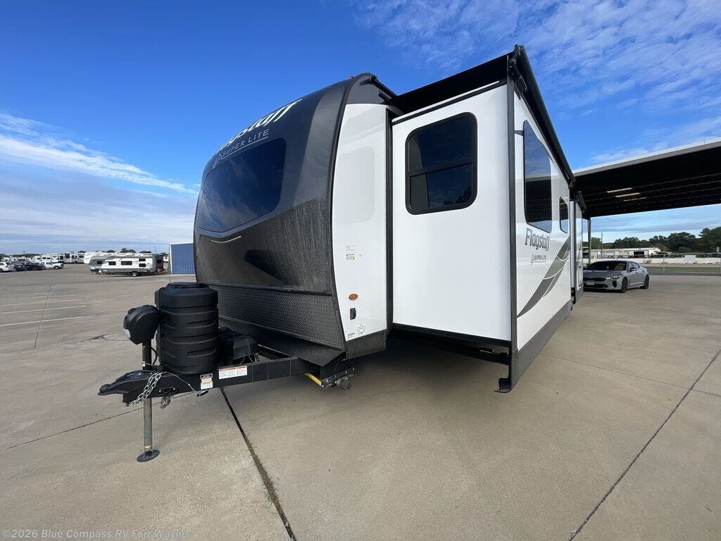 2026 Flagstaff Super Lite 26FKBS by Forest River from Blue Compass RV Fort Wayne in Columbia City, Indiana