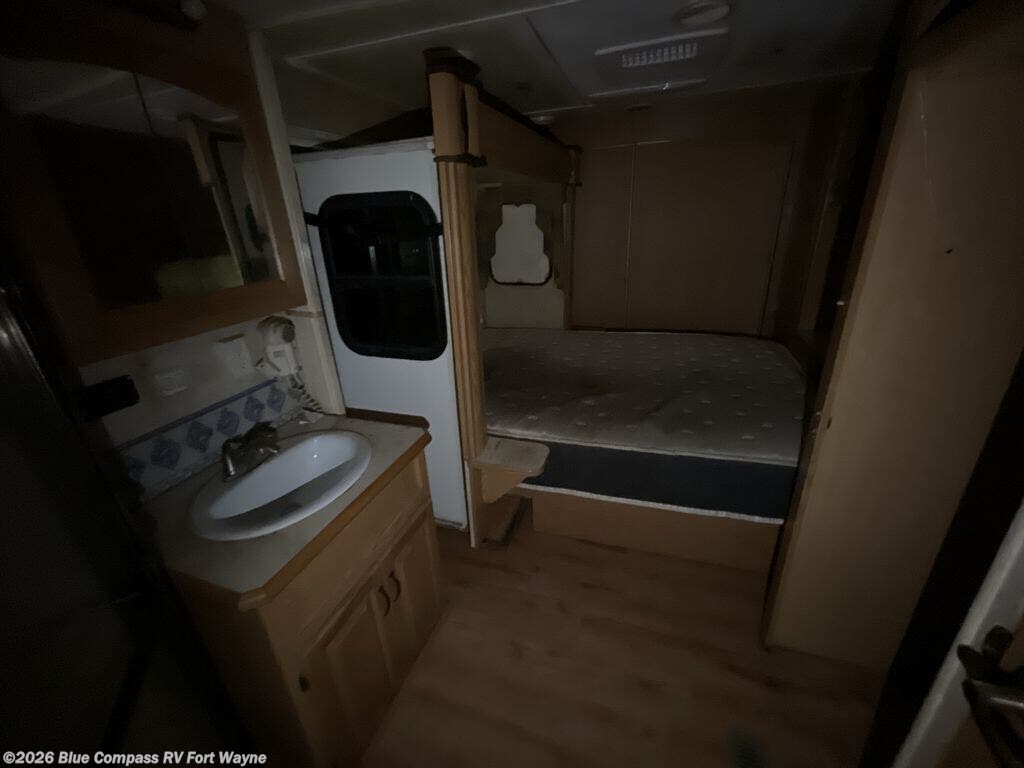Used 2006 Newmar Cypress CPFW 31RLKS available in Columbia City, Indiana