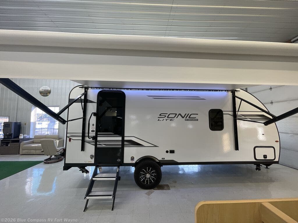 Used 2025 Venture RV Sonic Lite SL169VRK available in Columbia City, Indiana