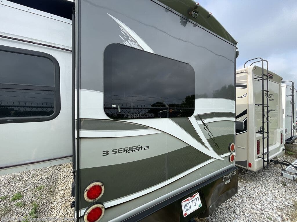 2018 isata 3 24FW by Dynamax Corp from Blue Compass RV Fort Wayne in Columbia City, Indiana