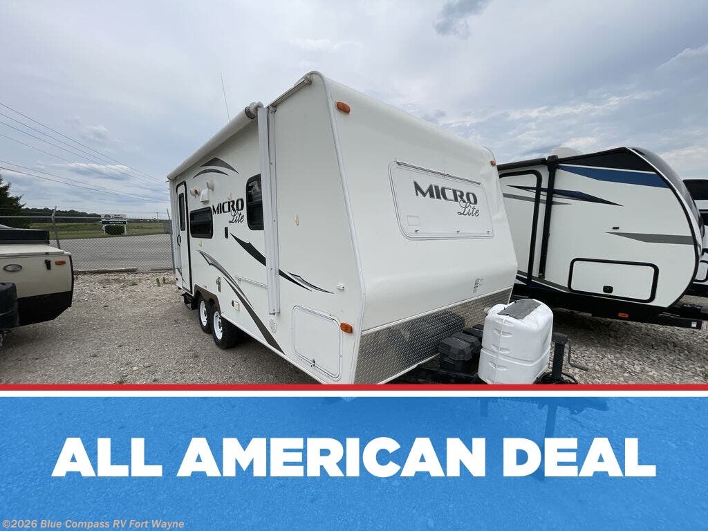 2014 Forest River Flagstaff Micro Lite 21FBRS - Used Travel Trailer For Sale by Blue Compass RV Fort Wayne in Columbia City, Indiana features Slideout