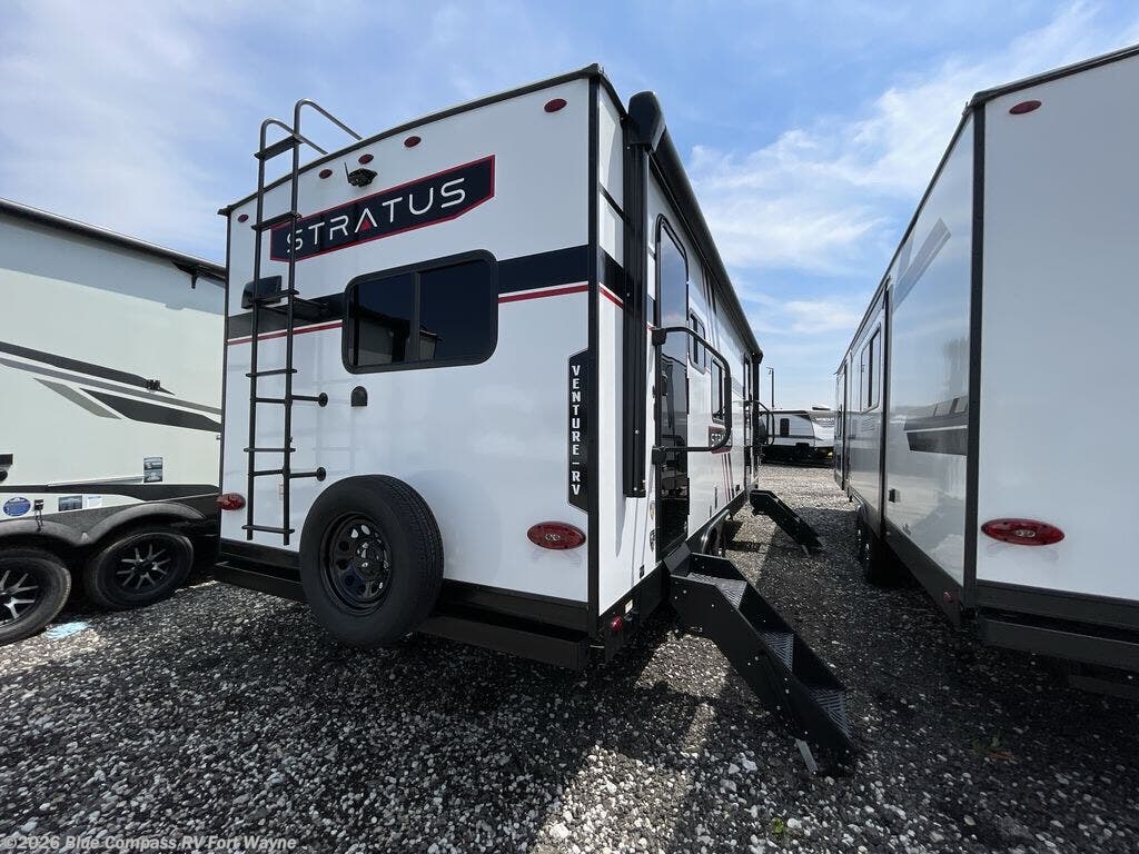 2026 Stratus SR241VRK by Venture RV from Blue Compass RV Fort Wayne in Columbia City, Indiana