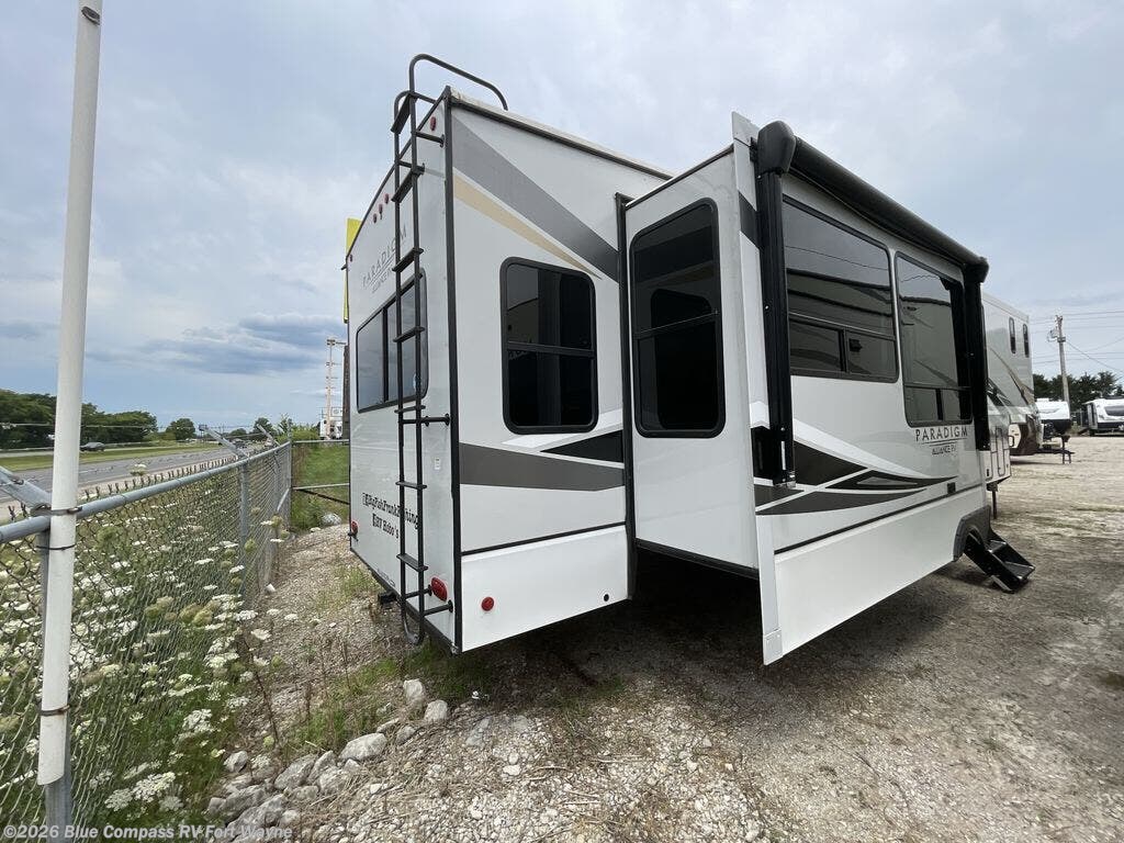 2021 Paradigm 370FB by Alliance RV from Blue Compass RV Fort Wayne in Columbia City, Indiana