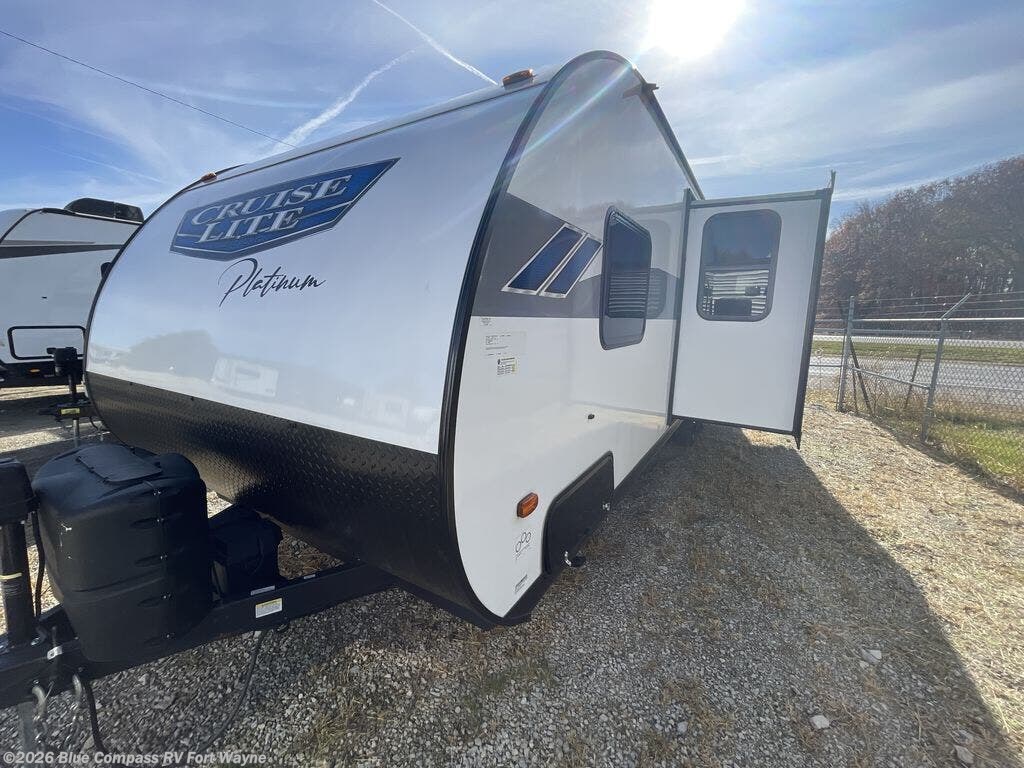 Used 2023 Forest River Salem Cruise Lite 263BHXL available in Columbia City, Indiana