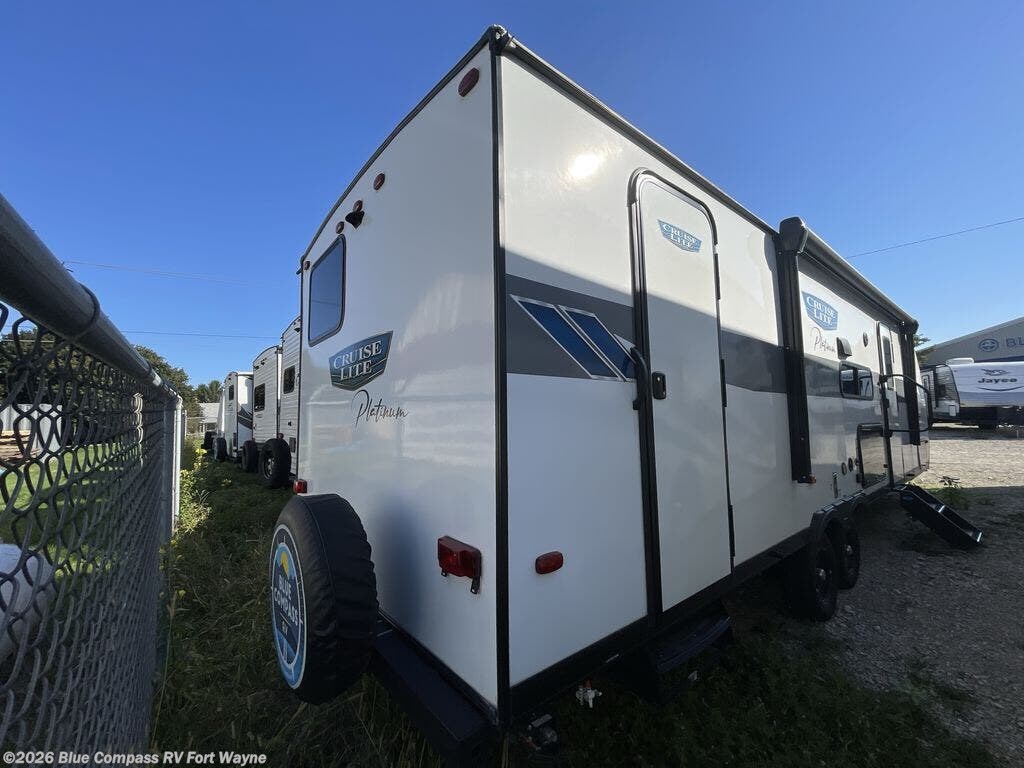 Used 2023 Forest River Salem Cruise Lite 263BHXL available in Columbia City, Indiana