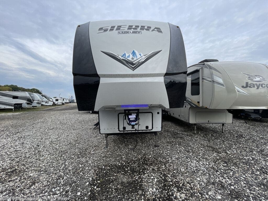 2022 Sierra Luxury 321RL by Forest River from Blue Compass RV Fort Wayne in Columbia City, Indiana