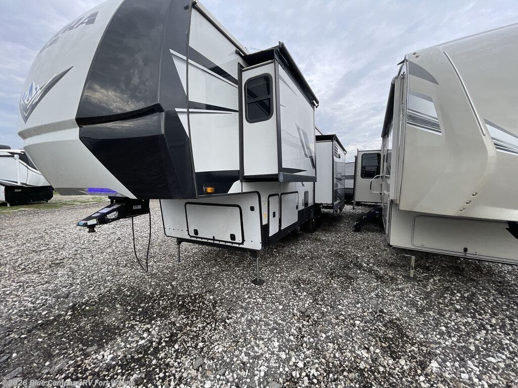 Used 2022 Forest River Sierra Luxury 321RL available in Columbia City, Indiana