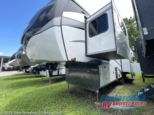 2022 Jayco North Point 310RLTS - New Fifth Wheel For Sale by ExploreUSA RV Supercenter - Beaumont, TX in Vidor, Texas