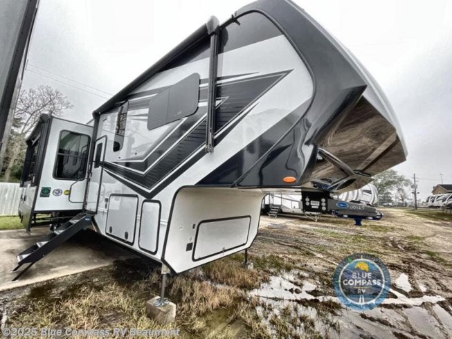 New 2023 Grand Design Momentum MT397THSR available in Vidor, Texas