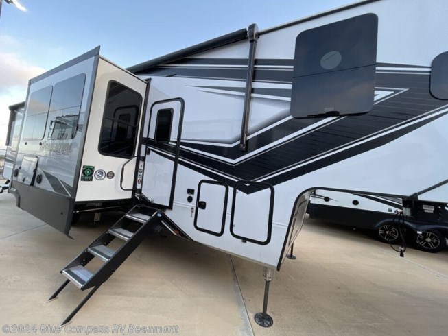 2023 Momentum M-Class 398M by Grand Design from Blue Compass RV Beaumont in Vidor, Texas