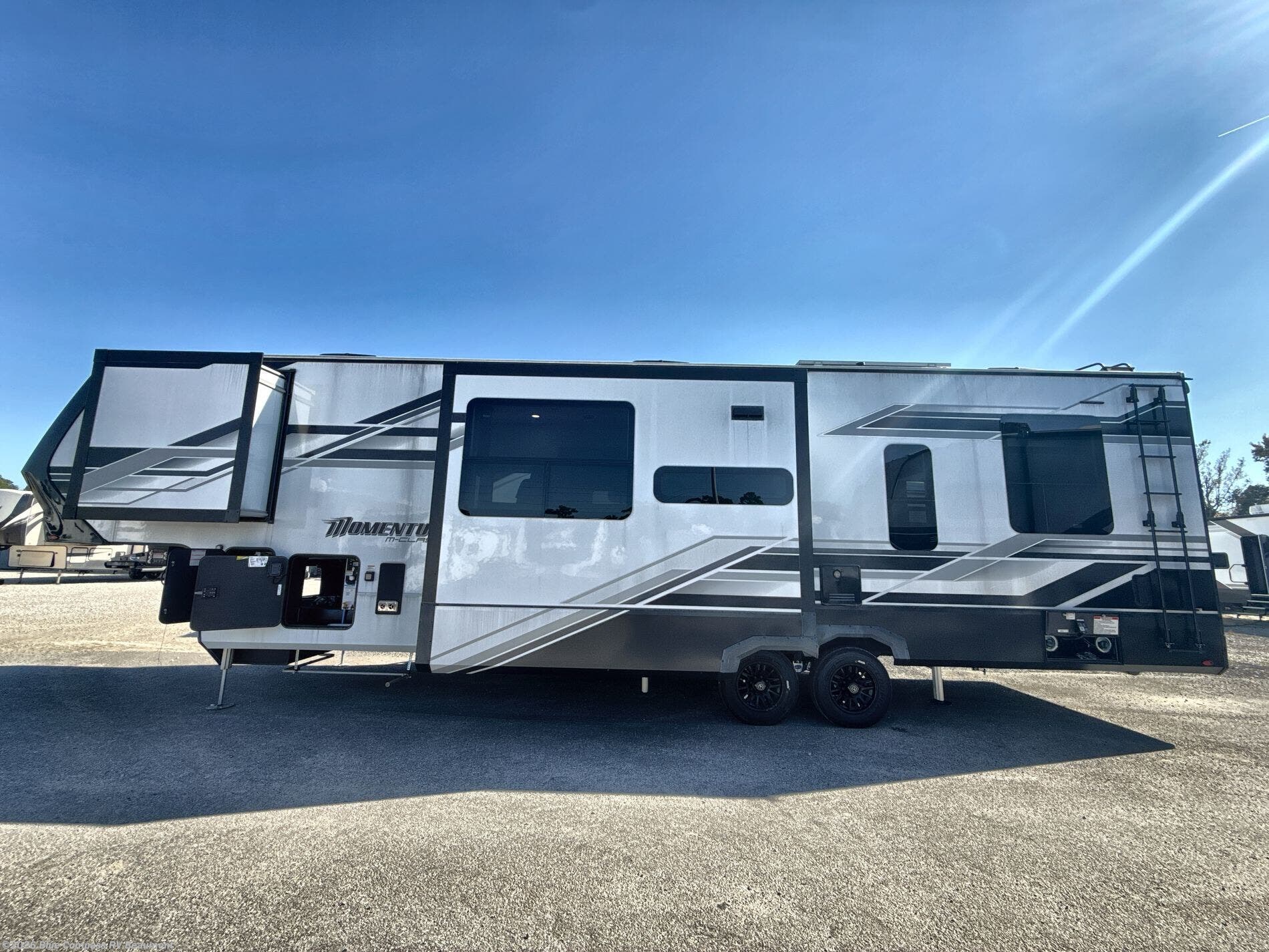 2025 Grand Design Momentum M-Class 344M - New Fifth Wheel For Sale by Blue Compass RV Beaumont in Vidor, Texas